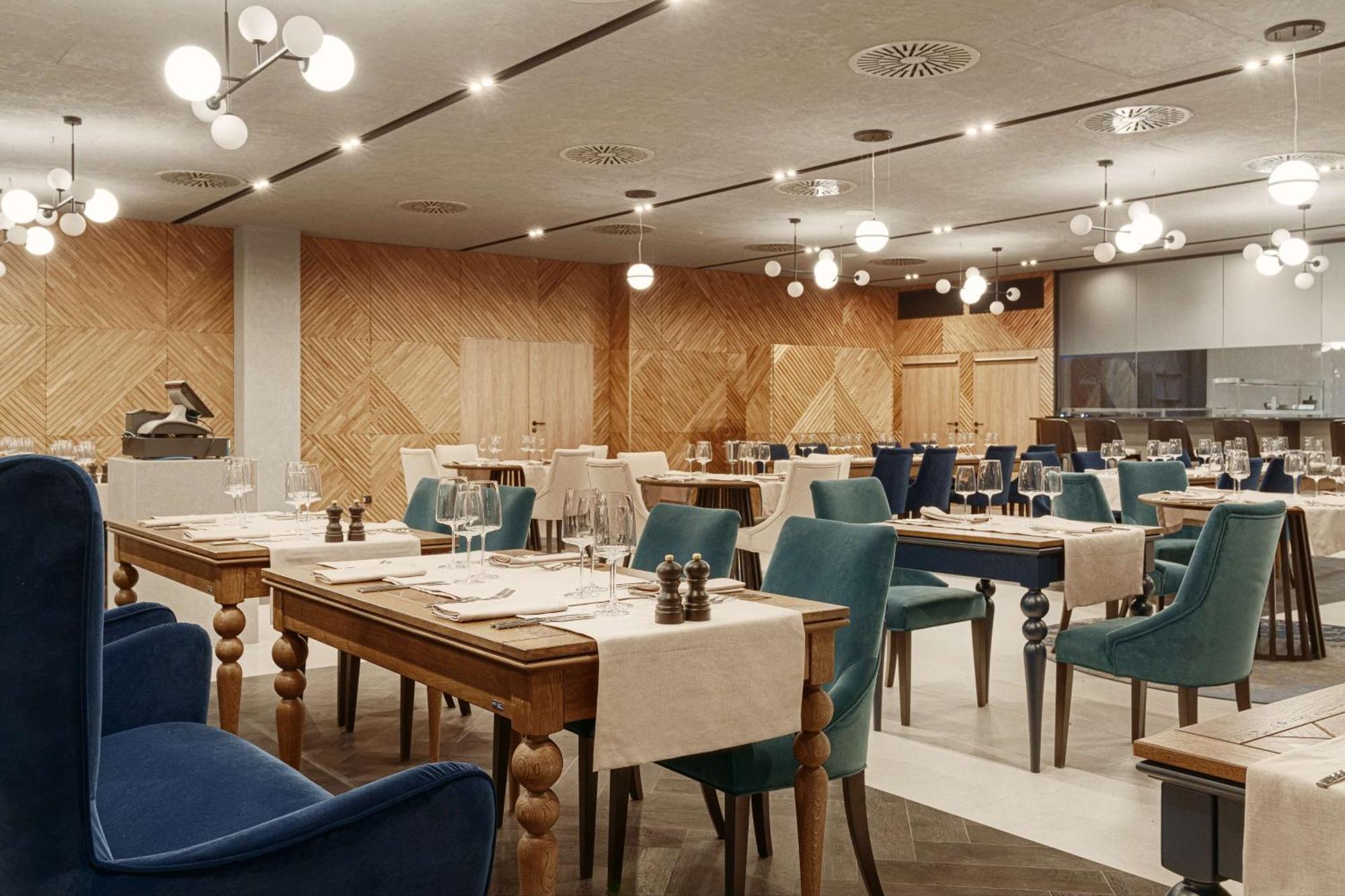 Radisson Blu Resort & Conference Center, Ostroda Mazury Eksteriør billede Restaurant